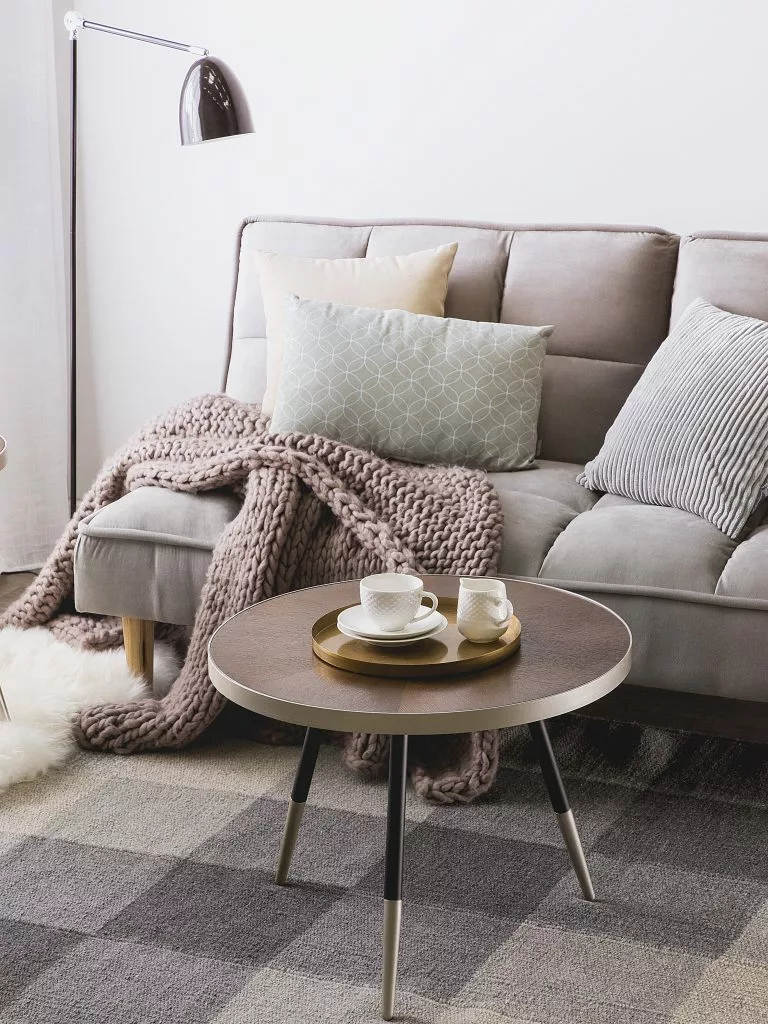 Beliani Mesa De Centro Madera Oscura/negro/plateado ⌀ 61 Cm RAMONA - Imagen 3