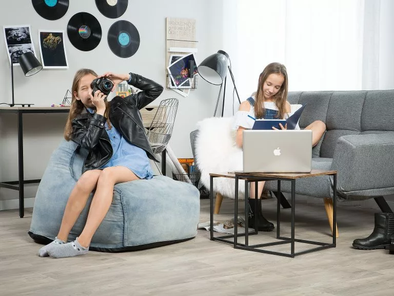 Beliani Conjunto De 2 Mesas De Centro Madera Oscura/negro DENNY - Imagen 4