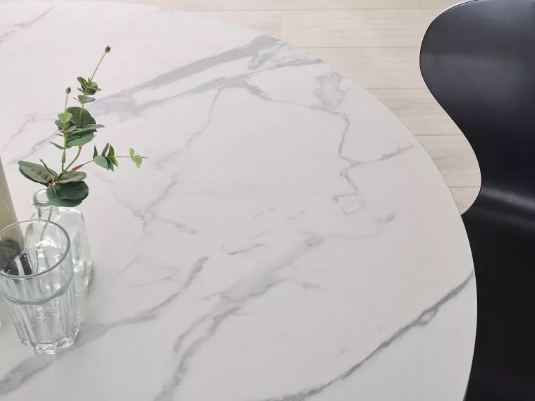 Beliani Mesa De Comedor Blanco/negro ⌀ 120 Cm ODEON - Imagen 5