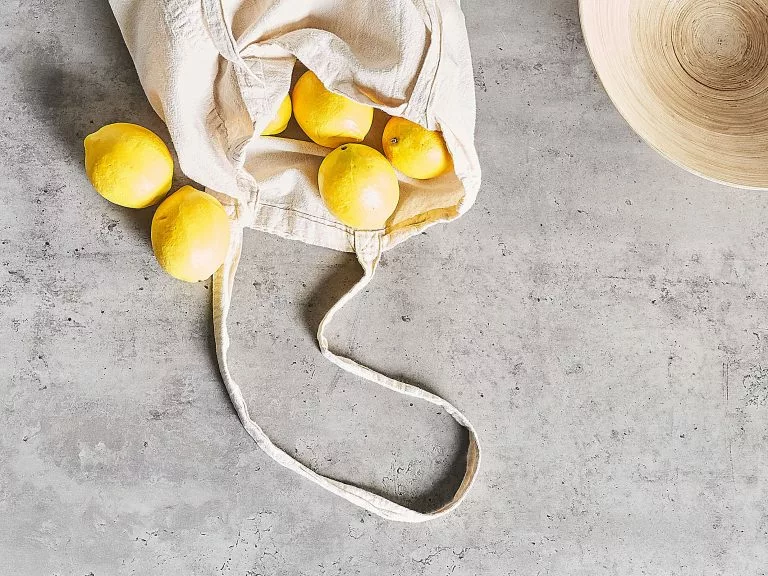 Beliani Mesa De Comedor Gris Claro/negro 140 X 80 Cm SPECTRA - Imagen 4