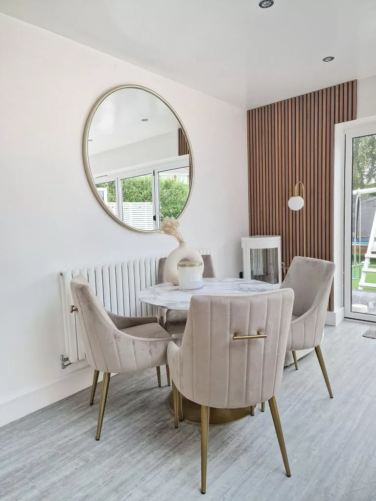 Beliani Mesa De Comedor Blanco/mármol/dorado ⌀ 90 Cm BOCA - Imagen 3