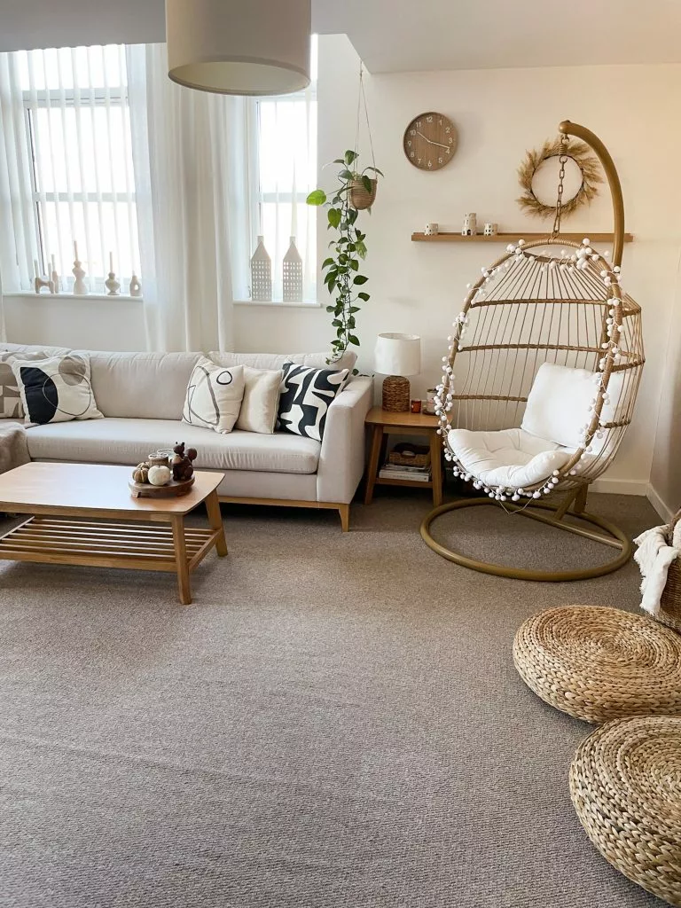 Beliani Mesa De Centro De Madera De Caucho Clara 50 X 50 Cm TULARE - Imagen 4