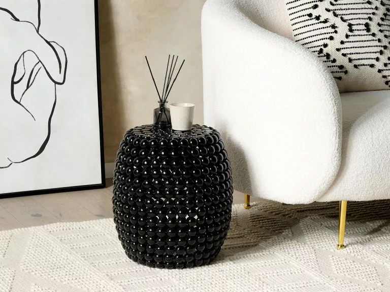 Beliani Mesa Auxiliar Negra ⌀ 28 Cm UHANA - Imagen 2